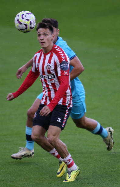 尔西之间潜 尔西之间潜